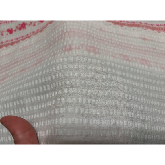 Vintage Handmade Pink & White Floral Waffle Weave Tablecloth w/Lace Edging 56x80 - Picture 3 of 5